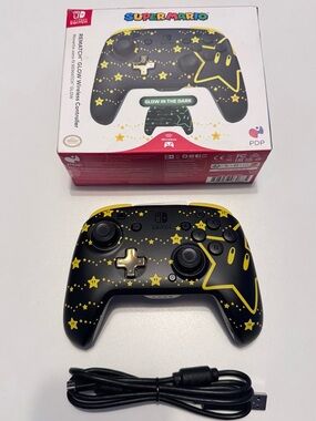 Super Mario Glow-in-the-Dark Wireless Controller - Black & Yellow